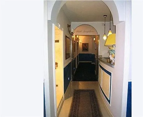 Nuovo Hotel Sangiuliano Catánia