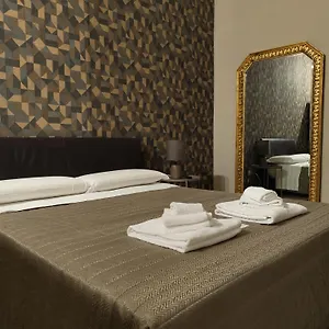 Hotel Trieste, Catánia
